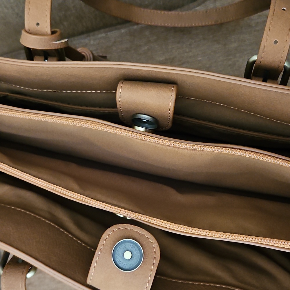 Elegant Tan  Vegan Leather Tote Bag - Picture 6 of 6
